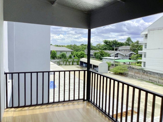 picture SongPrapha-DonMueang. 4-story home office for rent 1-3bed 59,999 THB per month. 3 bath a gl - 5/8