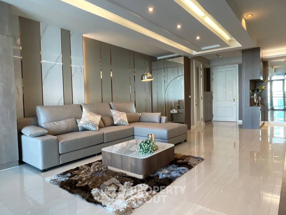 picture 2-BR Condo at Athenee Residence near BTS Phloen Chit (ID 2939636) - 2/10