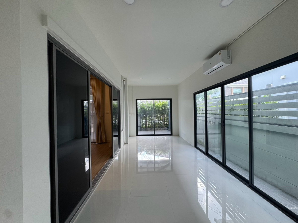 รูป ขายด่วน! บ้านเดี่ยว Perfect Place สุขุมวิท 77 เฟส 9 สภาพใหม่ ราคา 9.5 ล้านบาท - รูปที่ 2/20