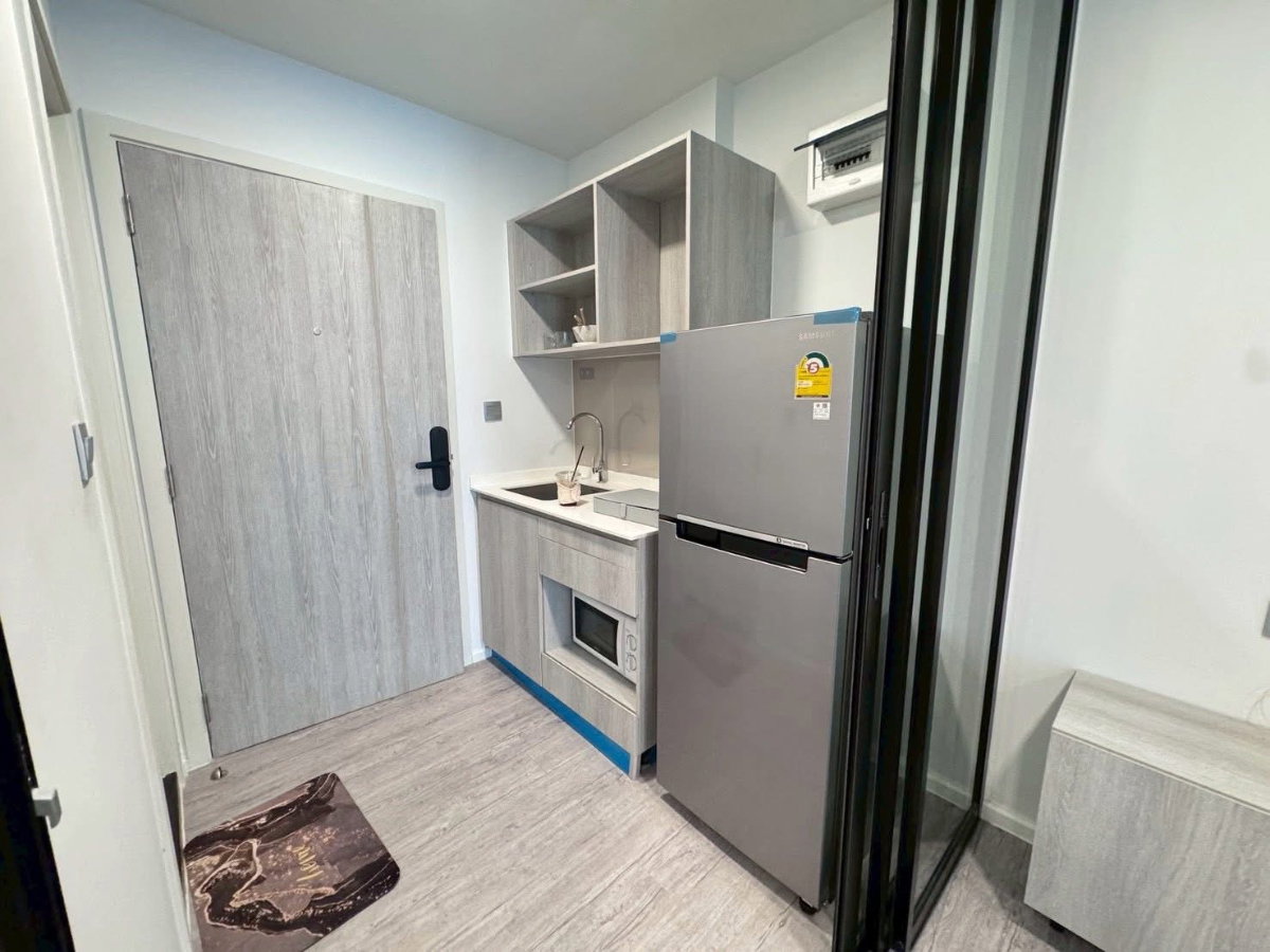 รูป 🏙️ 𝗞𝗔𝗩𝗘 𝗔𝗩𝗔 ✨ | ตึก D ชั้น 6 | ห้องใหญ่ 𝟮𝟵 ตร.ม. | เฟอร์นิเจอร์ครบ 🛋️ | เครื่องซักผ้าในห้อง | ติด ม.ธรรมศาสตร์ รังสิต 🎓 - รูปที่ 7/8