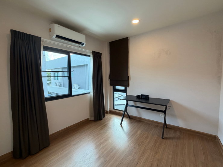 รูป บ้าน เซนโทร บางนา (Centro Bangna) ใกล้ Mega Bangna และโรงเรียนนานาชาติ - รูปที่ 7/8