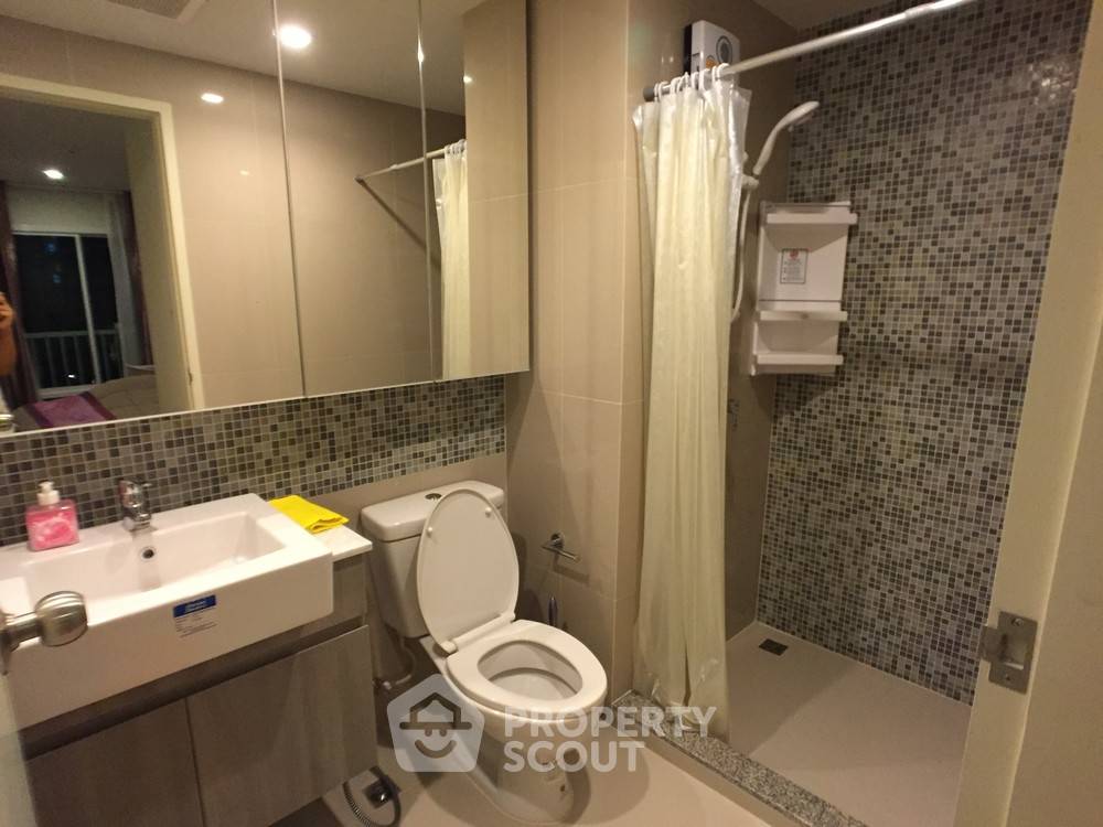 picture 1-BR 33 Sqm At V Condo, Lam Prathew Lat Krabang (ID 385646) - 5/6