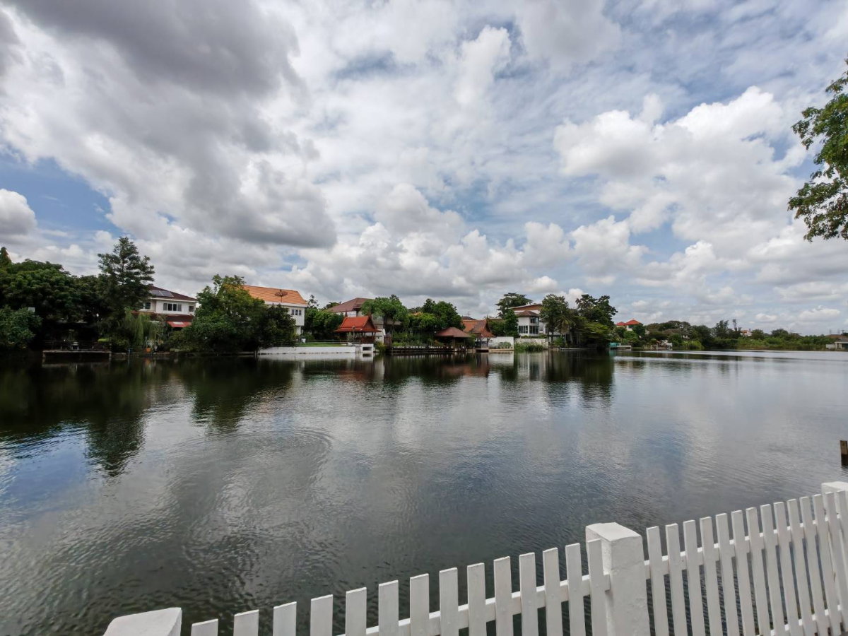 รูป ให้เช่า บ้านเดี่ยว 2 ชั้น 150 ตรว. สวย ๆ บรรยากาศร่มรื่น หลังบ้านติดทะเลสาป อยู่ ใกล้ BIG C แจ้งวัฒนะ - รูปที่ 12/40