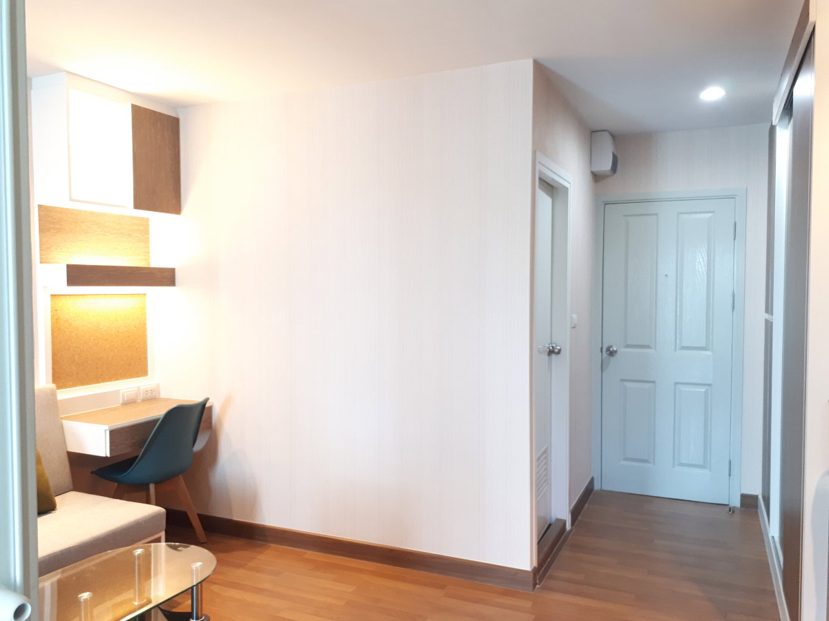 picture Prime Location Condo for Sale Next to Bang Son MRT & SRT Stations (Purple & Red Lines) - 4/19