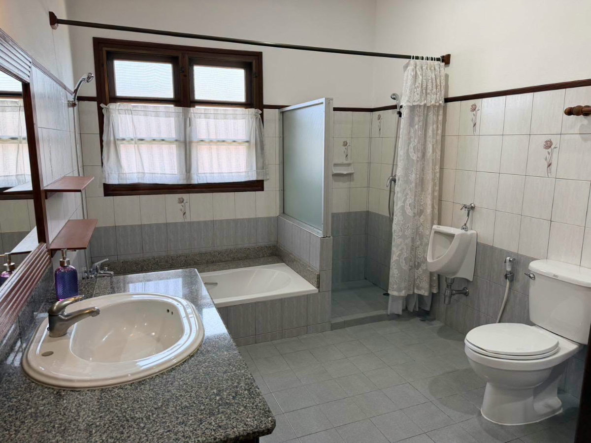 รูป 🏡 บ้านให้เช่า ใกล้นิมมาน เนื้อที่เยอะ พร้อมเฟอร์นิเจอร์ ในตัวเมือง ทำเลดีมาก เดินทางสะดวก ใกล้นิมมาน มหาวิทยาลัยเชียงใหม่ โรงพยาบาล ร้านสะดวกซื้อ - รูปที่ 15/18