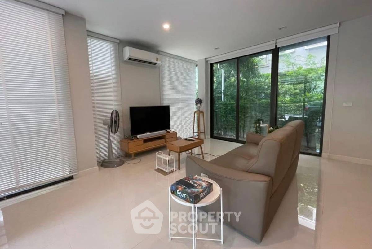 picture 4-BR House, 241 Sqm | Baan Klang Muang Classe Sukhumvit 77 (ID 3448165) - 4/15