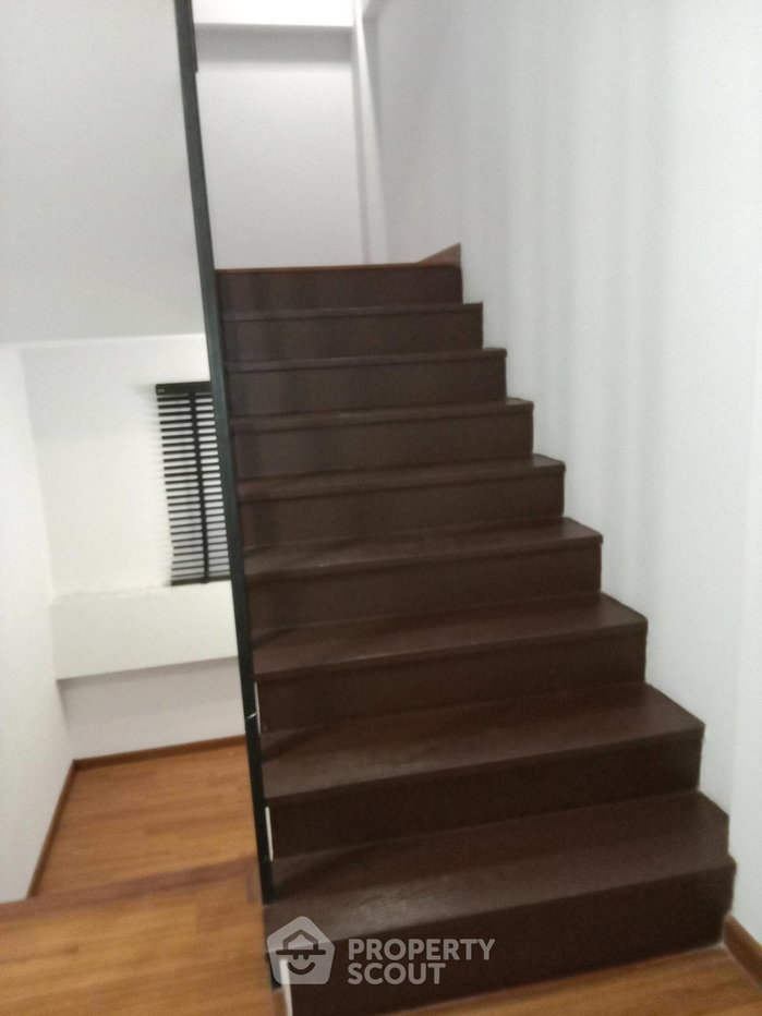 picture Spacious 3-BR 200 Sqm Townhouse At HAUS 35 Cheangwattana (ID 3448372) - 19/32