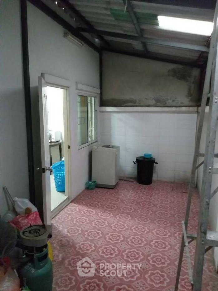 รูป ทาวน์เฮาส์ 4 ห้องนอน บ้านทรัพย์รุ่งเรืองซิตี้ ใกล้ BTS เคหะ (ID 3439676) - รูปที่ 5/10