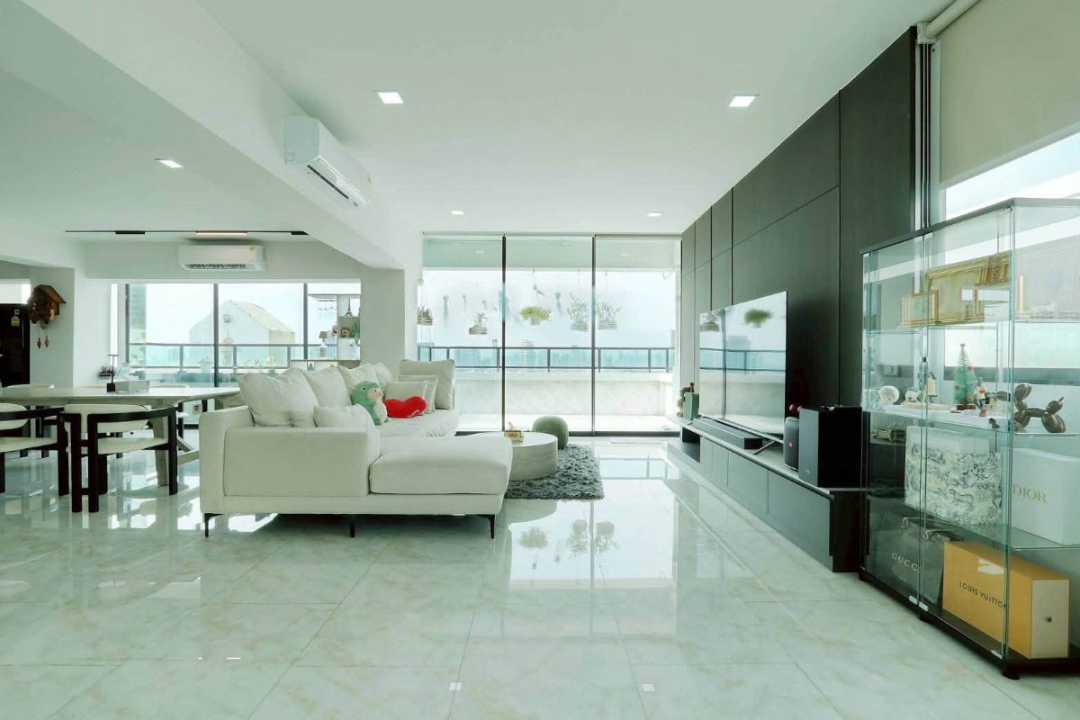 picture ST863/For Sale : Exclusive Full Floor Penthouse  - 10/13