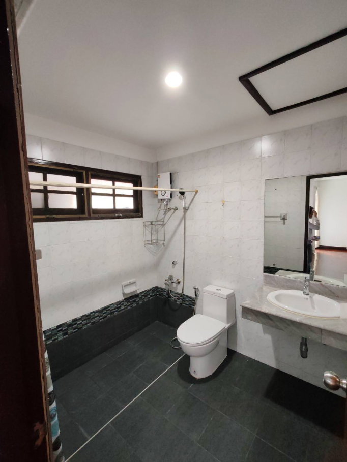 รูป ให้เช่า บ้านเดี่ยว 2 ชั้น 150 ตรว. สวย ๆ บรรยากาศร่มรื่น หลังบ้านติดทะเลสาป อยู่ ใกล้ BIG C แจ้งวัฒนะ - รูปที่ 39/40
