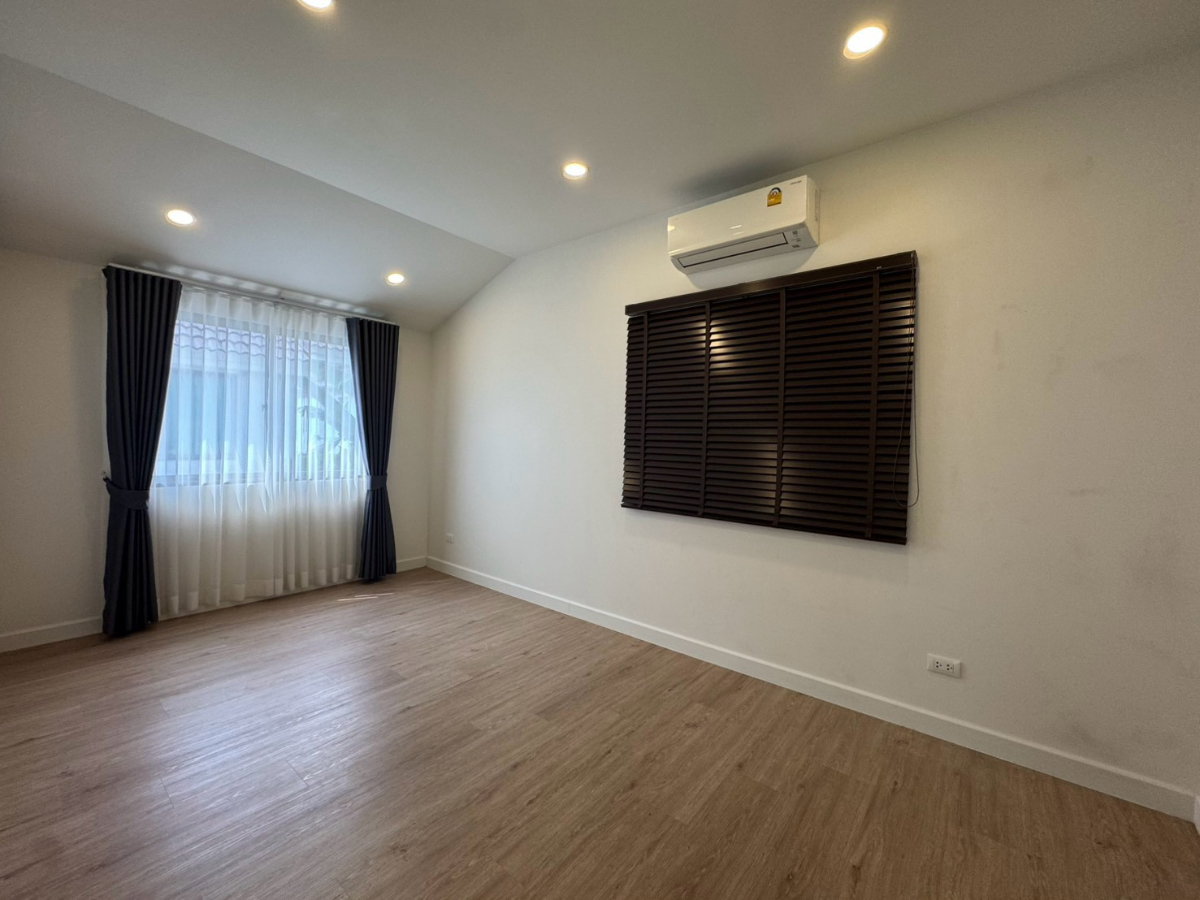 รูป ขายด่วน! บ้านเดี่ยว Perfect Place สุขุมวิท 77 เฟส 9 สภาพใหม่ ราคา 9.5 ล้านบาท - รูปที่ 8/20