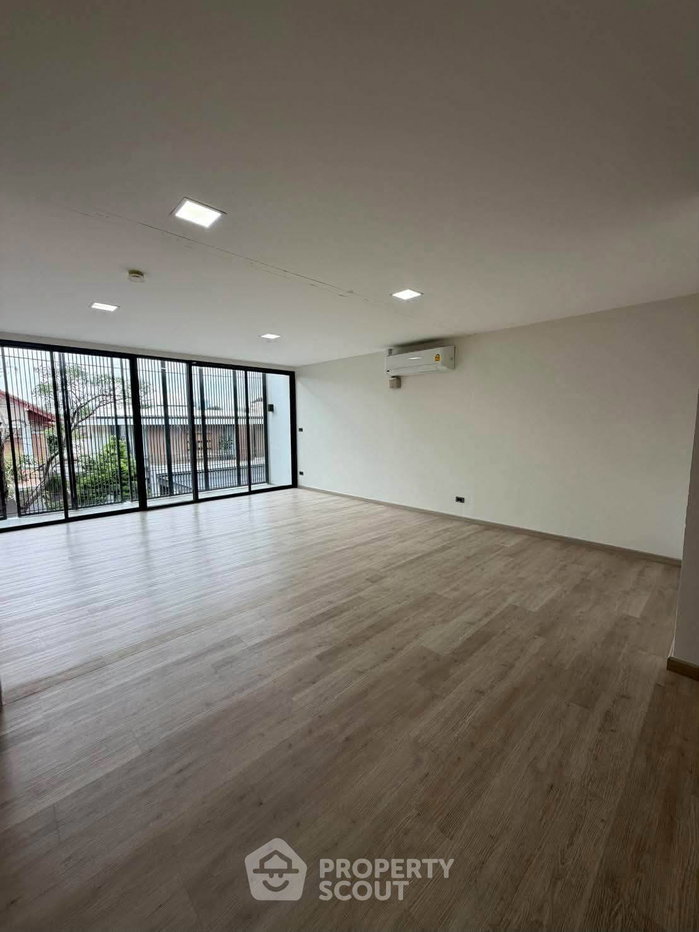 รูป บ้าน 4 ห้องนอน พื้นที่ 560 ตร.ม. ให้เช่า ที่ The Element Rama 9 (ID 3447880) - รูปที่ 3/5
