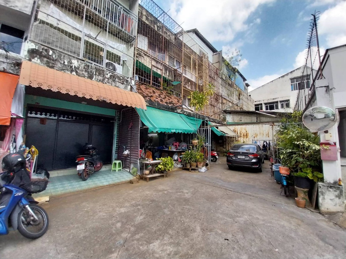 รูป ขาย อาคาร 3 ชั้น 7 ตรว. ถนนจันทน์ เขตสาทร 1 นอน 1 น้ำ ทำเลหายาก ใจกลางเมือง - รูปที่ 5/18