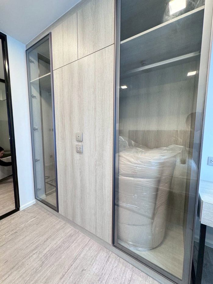 รูป 🏙️ 𝗞𝗔𝗩𝗘 𝗔𝗩𝗔 ✨ | ตึก D ชั้น 6 | ห้องใหญ่ 𝟮𝟵 ตร.ม. | เฟอร์นิเจอร์ครบ 🛋️ | เครื่องซักผ้าในห้อง | ติด ม.ธรรมศาสตร์ รังสิต 🎓 - รูปที่ 8/8