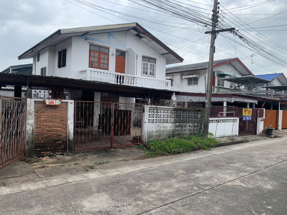 รูป ขายที่ดิน 105 ตรว. ซอย รามอินทรา 8 (บ้านแฝด 2 ชั้น 3 หลัง) - รูปที่ 5/7