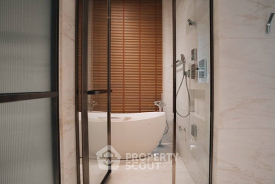 picture Pet-Friendly 2-BR 162 Sqm At SCOPE Langsuan Near BTS Chit Lom (ID 2721739) - 17/19