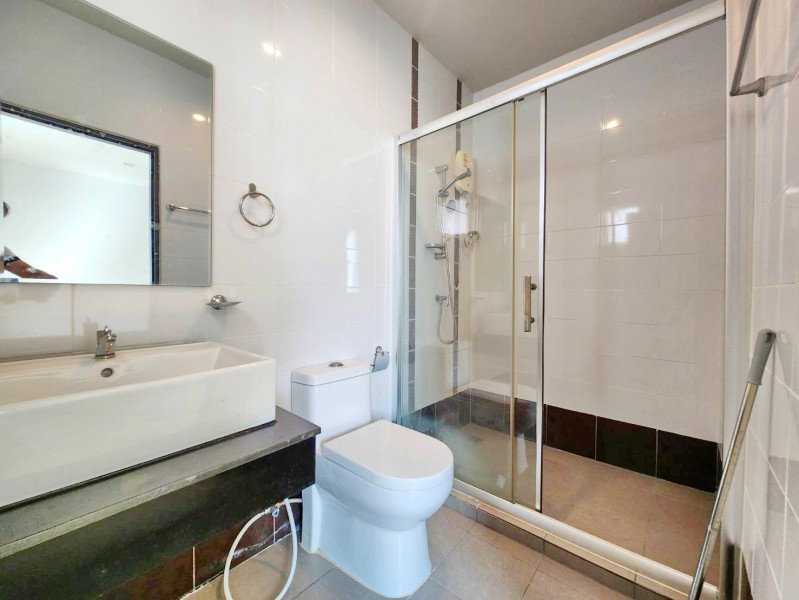 รูป 261024nnarnoek ให้เช่า ทาวน์เฮ้าส์ รพ.ลาดกระบัง 330ม. ถ.สุวรรณภูมิ4 1.05กม. ARLลาดกระบัง 2.55กม. ทาวน์โฮม 3ชั้น 4นอน 4น้ำ 27 ตร.ว. 230 - รูปที่ 7/8
