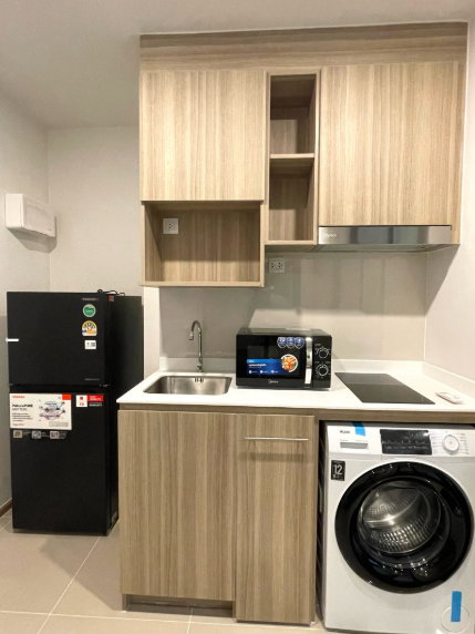 รูป R1362/ ให้เช่า ไลฟ์ พระราม 4 - อโศก ห้องมุม 1 ห้องนอน 27 ตร.ม. ชั้น 11 ระเบียงทิศเหนือ เฟอร์นิเจอร์และเครื่องใช้ไฟฟ้าครบ ใกล้ MRT ศูนย์สิริกิติ์ - รูปที่ 3/10