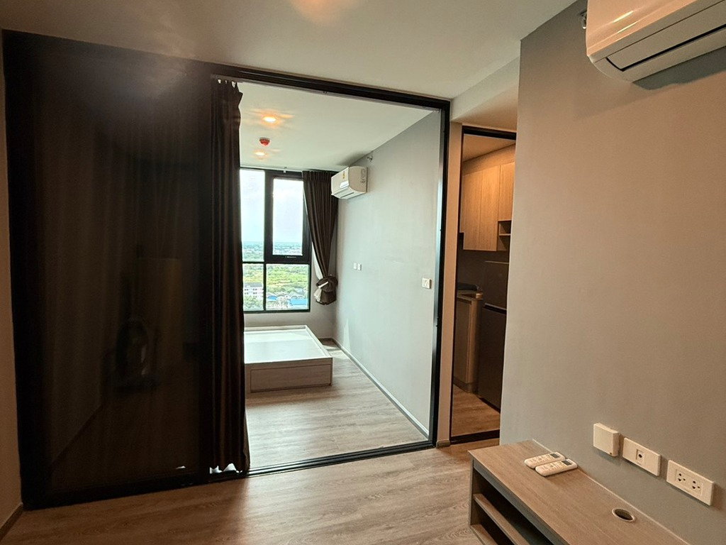 picture Best Deal! High Floor 1BR at The Origin E22 Station near BTS Sai Luat - Only 1.9M THB! - 1/8