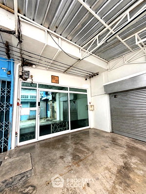ทาวน์โฮม กรุงเทพมหานคร : ทาวน์เฮ้าส์ 2-ห้องนอน ใน บางโคล่ (ID 3447385)