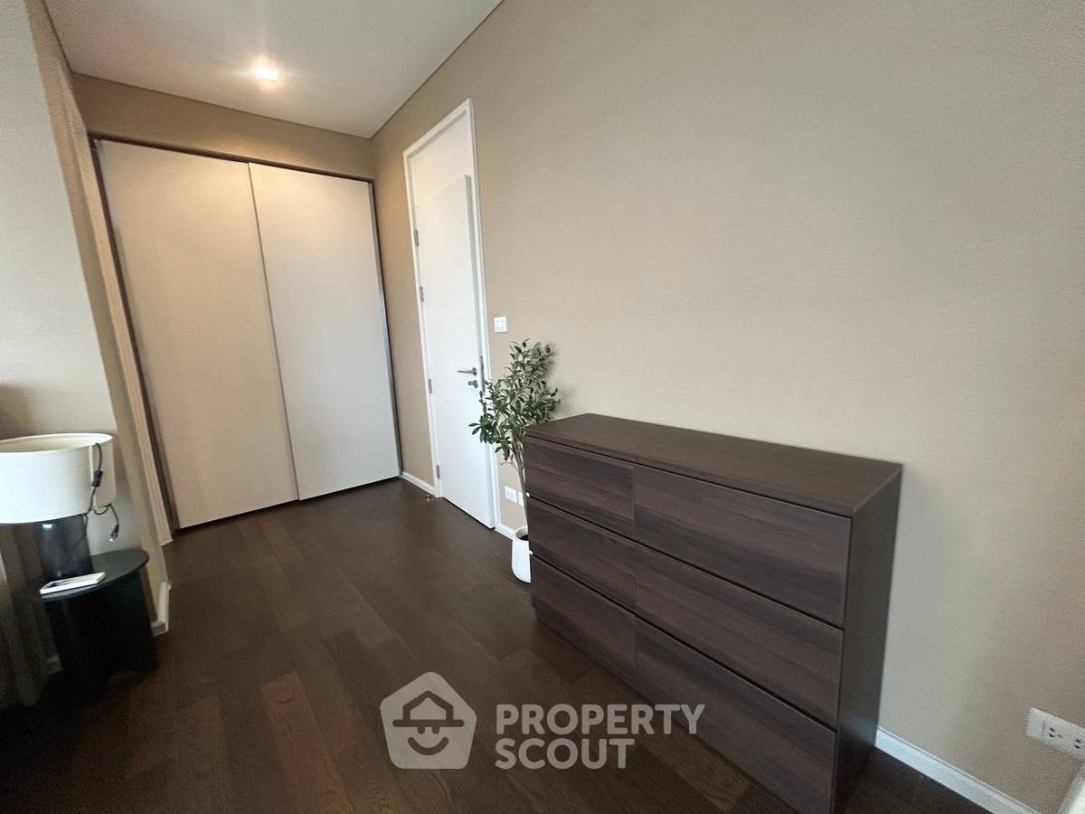 picture 100m To MRT Phahon Yothin, 29th-Floor 2-BR At The Saint Residences (ID 3452704) - 24/32