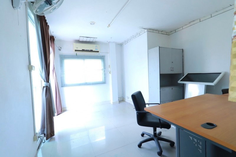 รูป 261024ssawstko ให้เช่า บ้าน วิภาวดีรังสิต 60 ตร.ว. 500 ตร.ม. สนามบินดอนเมือง แยกลำลูกกา 600 ม.เช่าโฮมออฟฟิศพร้อมโกดัง 4นอน 3 น้ำ - รูปที่ 4/8