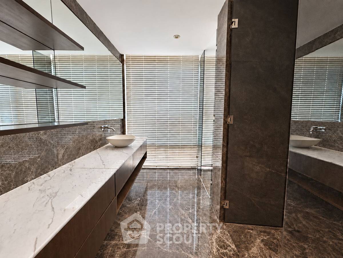 picture 3-BR 387 Sqm High-Floor 185 Rajadamri Near BTS Ratchadamri (ID 3452433) - 17/28