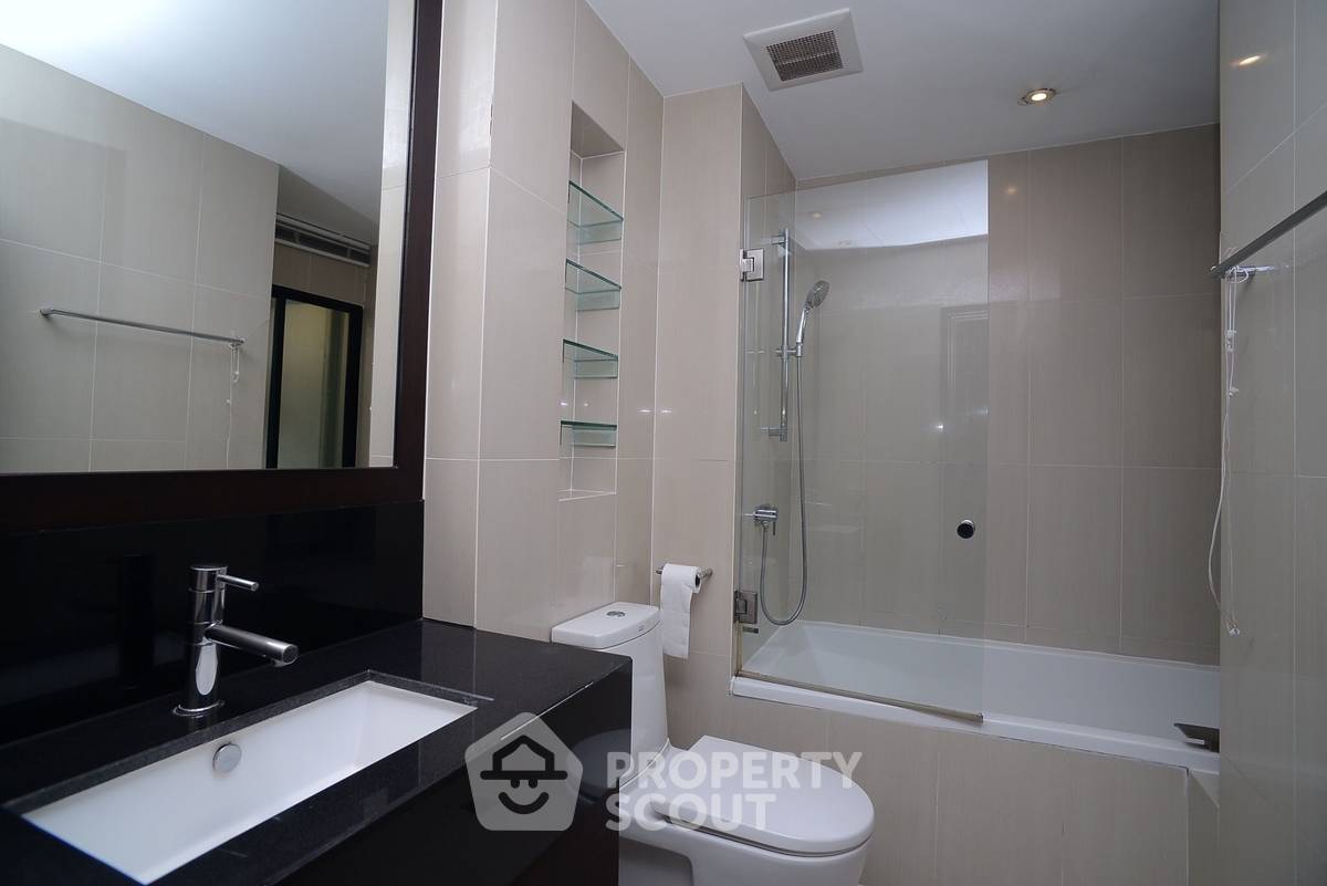 picture 24th-Floor 2-BR At Sathorn Gardens Near MRT Silom (ID 1544499) - 11/14