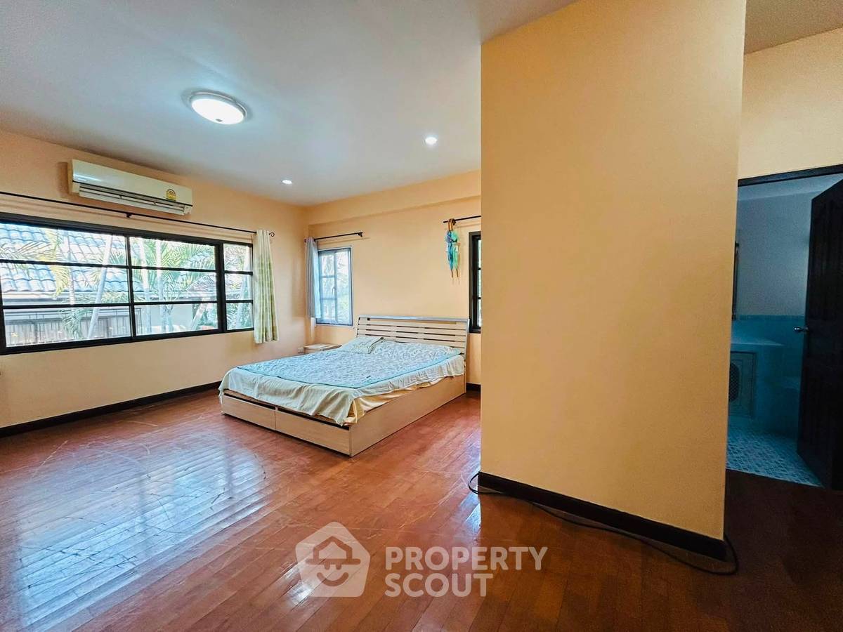 รูป บ้าน 3 ห้องนอน ขนาด 650 ตร.ม. ขายย่านพัทยาตะวันออก (ID 3452426) - รูปที่ 12/18