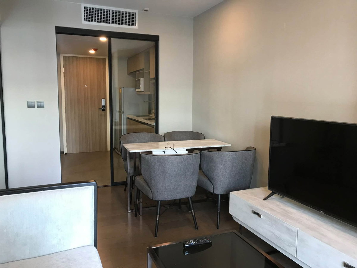 รูป ST851/ขาย คอนโด Luxury Low-Rise ระดับ Freehold Na Vara Residence (ณ วรา เรสซิเดนซ์) - รูปที่ 7/9