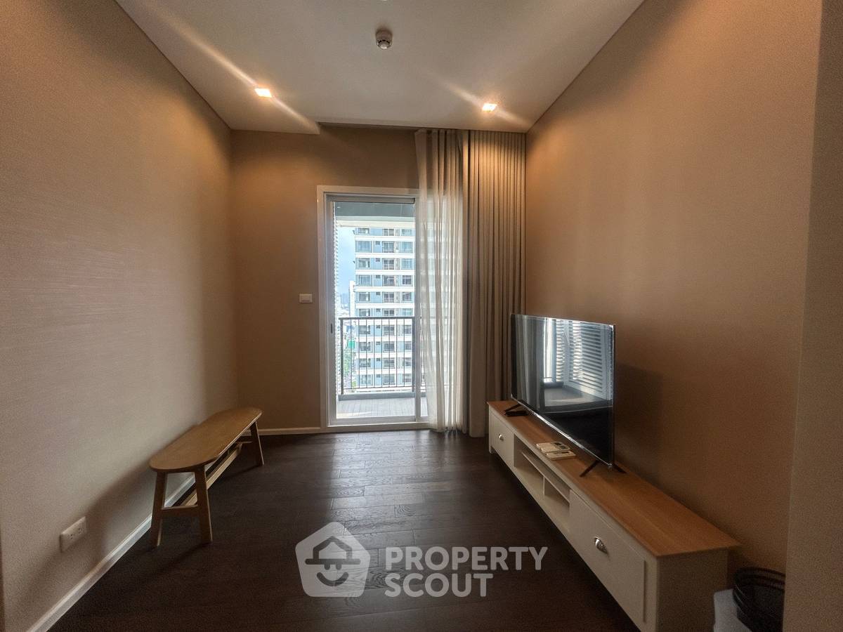 picture 28th-Floor 2-BR The Saint Residences Near MRT Phahon Yothin (ID 3452712) - 2/20
