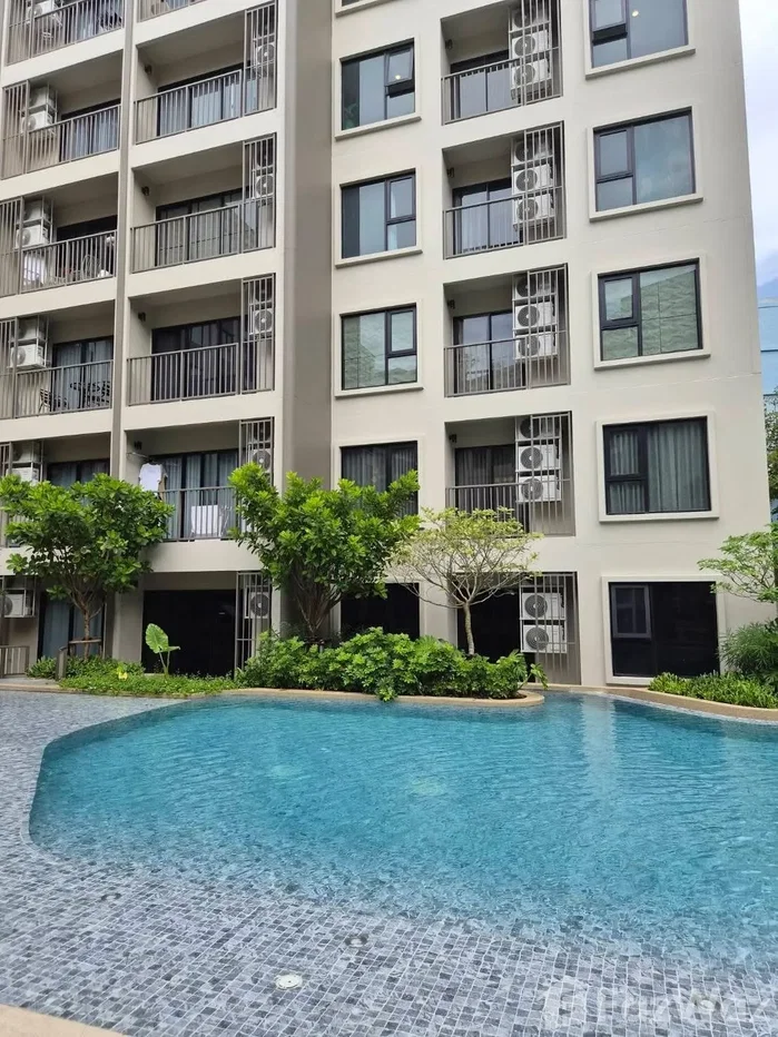 picture Condo Brand New | Luxury Living | Beautiful Pool View 6891756 - 2/9