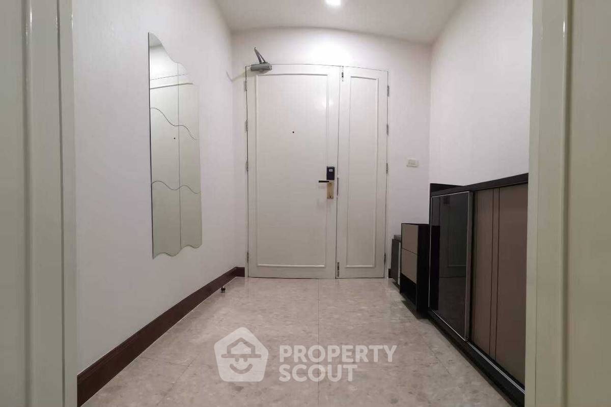 picture 19th-Floor 3-BR Nusasiri Grand Condominium 60m To BTS Ekkamai (ID 835015) - 13/13