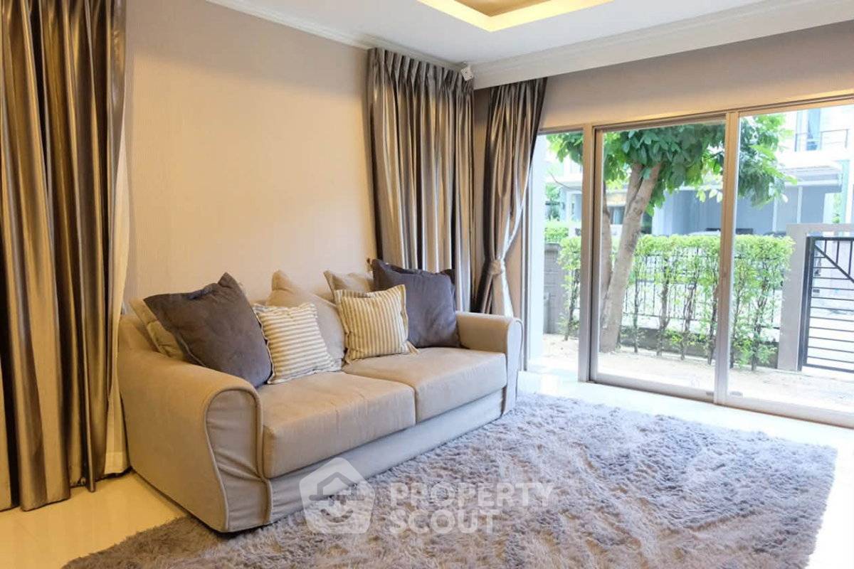 รูป บ้าน 2 ห้องนอน ในโครงการ The Plant Estique Pattanakarn 38 (ID 3449769) - รูปที่ 2/9