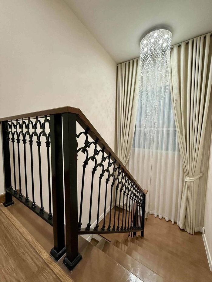รูป 🏡 𝗟𝗔𝗟𝗜𝗡 𝗧𝗛𝗘 𝗣𝗔𝗧𝗧𝗜𝗦𝗦𝗘 ✨ | บ้านสไตล์ฝรั่งเศส | 𝟰 ห้องนอน 𝟯 ห้องน้ำ | บิวท์อินหรูทั้งหลัง 💎| ค่าเช่าเพียง 𝟯𝟬,𝟬𝟬𝟬 บาท/เดือน‼️ - รูปที่ 5/31