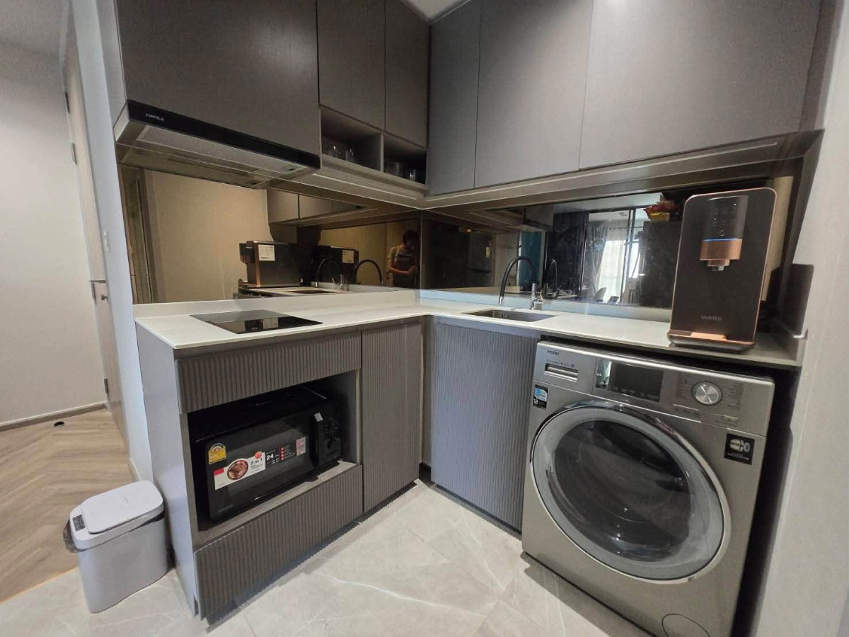 รูป For Rent/Sale  Chapter Thonglor 25  Rare Item! Top-floor corner  Size: 48 sq.m. 8th Floor  2 Bedrooms (1 Master, 1 Flexible Small Bed/Working Room)  - รูปที่ 8/13
