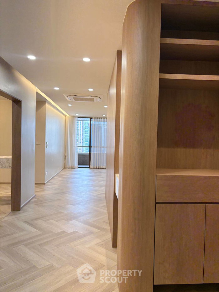 picture 3-BR Condo at Asoke Tower near MRT Phetchaburi (ID 3453732) - 7/19