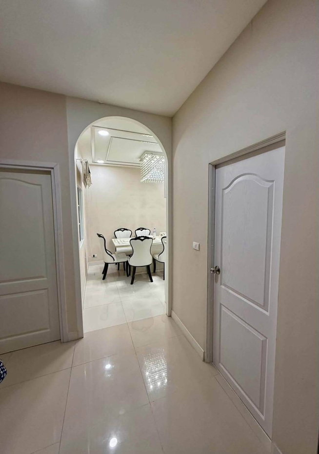 รูป 🏡 𝗟𝗔𝗟𝗜𝗡 𝗧𝗛𝗘 𝗣𝗔𝗧𝗧𝗜𝗦𝗦𝗘 ✨ | บ้านสไตล์ฝรั่งเศส | 𝟰 ห้องนอน 𝟯 ห้องน้ำ | บิวท์อินหรูทั้งหลัง 💎| ค่าเช่าเพียง 𝟯𝟬,𝟬𝟬𝟬 บาท/เดือน‼️ - รูปที่ 23/31