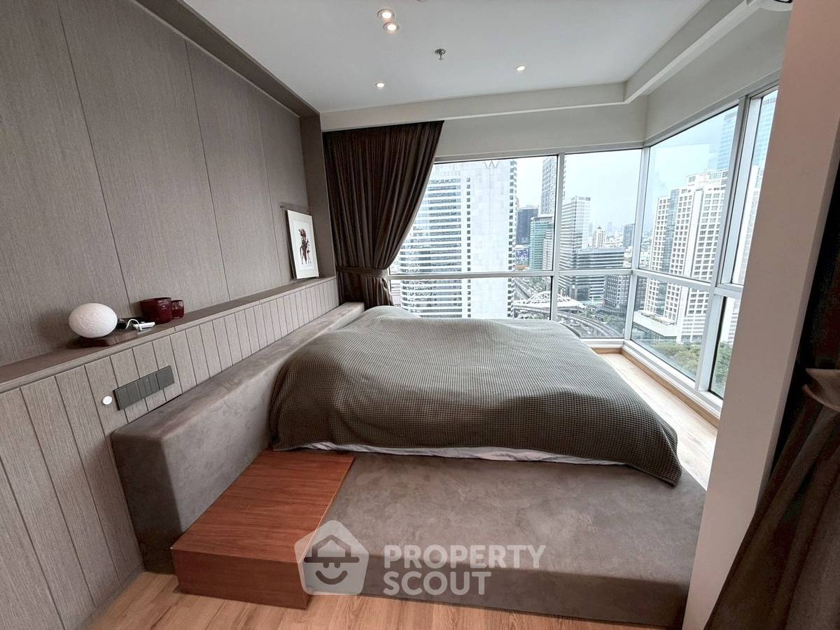 picture 22nd-Floor 2-BR At Silom Suite Condominium Near BTS Saint Louis (ID 3452620) - 1/8