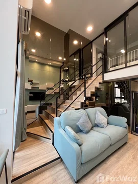 Stylish Duplex Apartment 6891601