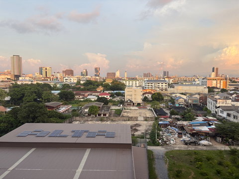 LUMPINI VILLE ลาซาล-แบริ่ง, กรุงเทพ ขายด่วน 1.45MB! (เช่า 5,500) คอนโด LPN ลาซาล - แบริ่ง ชั้น8 27ตร.ม. ห้องมุม ไม่มีตึกบัง วิวโล่ง (เจ้าของขายเอง)