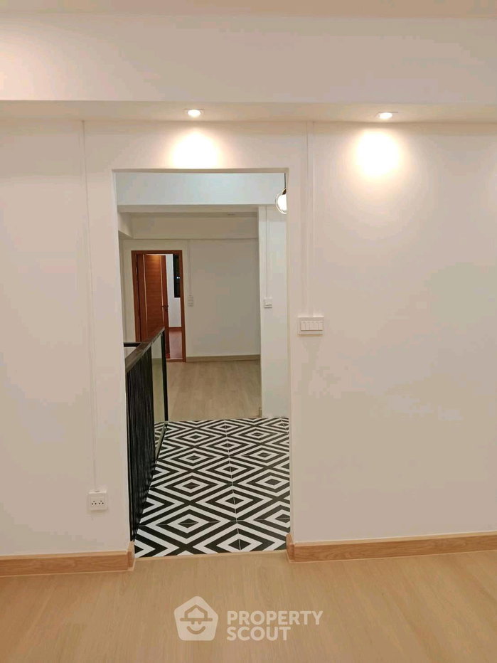 รูป คอนโด 4 ห้องนอน 190 ตร.ม. Baan Sukhumvit ขายใกล้ BTS ทองหล่อ (ID 3452417) - รูปที่ 28/33