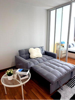 Condos for sale : For Sale!! Regent Home Bangson 27 Only 1.59 million THB, with transfer fees included!! Located on the 7th floor. Bedroom already partitioned.
