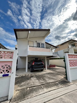 For Sale: Detached House at Othit 1 Village, Chokchai 4–Wang Hin | 62 Sq.wah Land | Ideal for Renovation