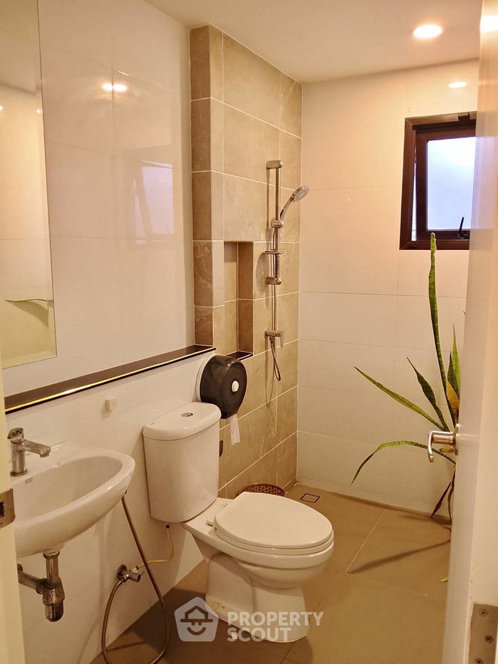 รูป บ้าน 3 ห้องนอน ขนาด 214 ตารางเมตร The City Ramintra 2 (ID 3451344) - รูปที่ 4/12