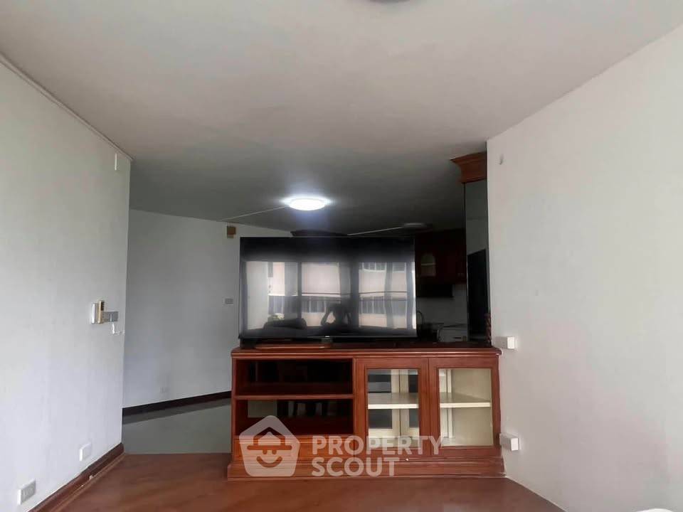 picture 2-BR Hillside 3 Condominium In Nimman, Chiang Mai (ID 3451725) - 23/24