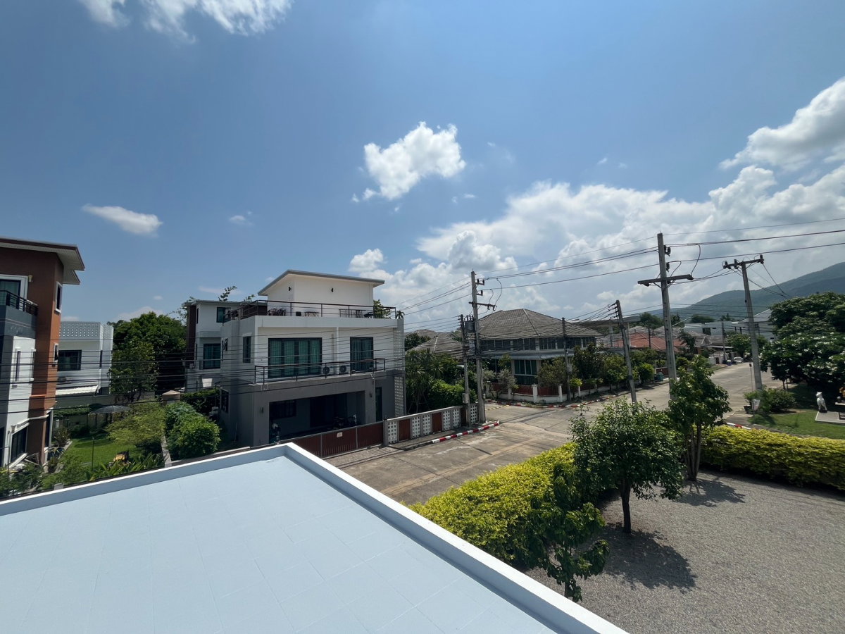 รูป ขายบ้านเดี่ยวบนพื้นที่กว้างพิเศษ ทำเลใกล้มช. ใกล้สนามบิน ใกล้นิมมาน - รูปที่ 4/8