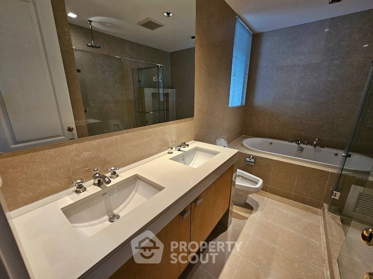 picture 3-BR Condo at Athenee Residence near BTS Phloen Chit (ID 3451338) - 7/8