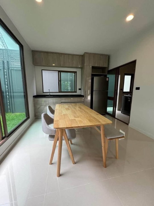 รูป 🐶🐱บ้านเดี่ยวให้เช่า: บุราสิริ กรุงเทพกรีฑา | 4 ห้องนอน 4 ห้องน้ำ ใกล้รร.นานาชาติ Brighton & Wellington College - รูปที่ 5/13