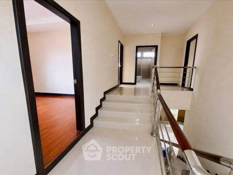 picture Spacious 3-BR House 226 Sqm At Coco Hill, Si Racha (ID 3451537) - 4/8
